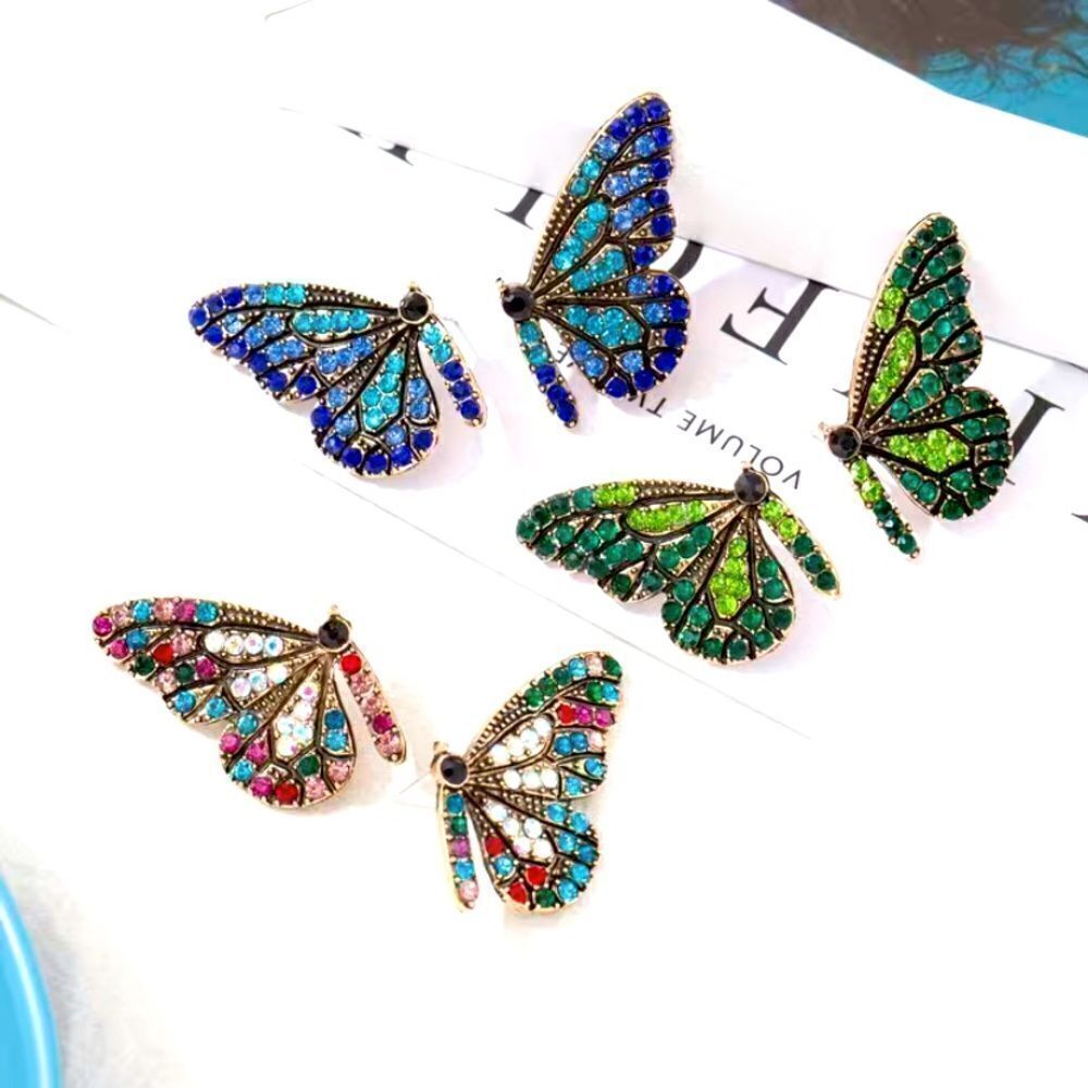 ✨🆕 🦋 BLUE Butterfly Stud Rhinestone Charming Animal Pierced Earrings🦋✨